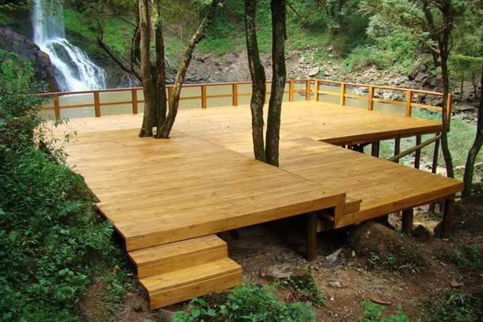 Deck de pinus